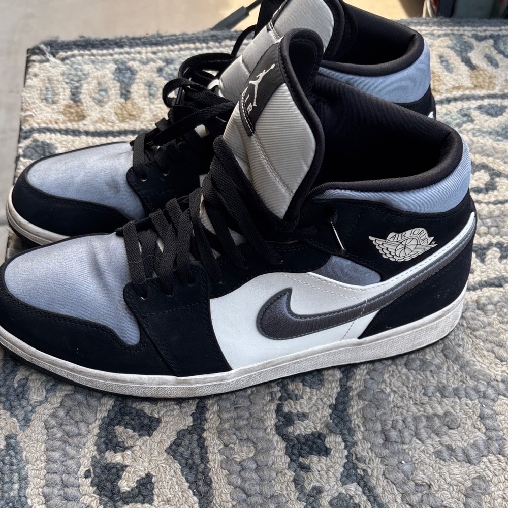 Nike Black and White High-Top Sneakers - Picture 2 of 3